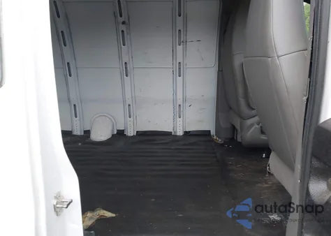 2019 Chevrolet Express 2500 Work Van из США, поврежденный, VIN 1GCWGBFG3K1256037